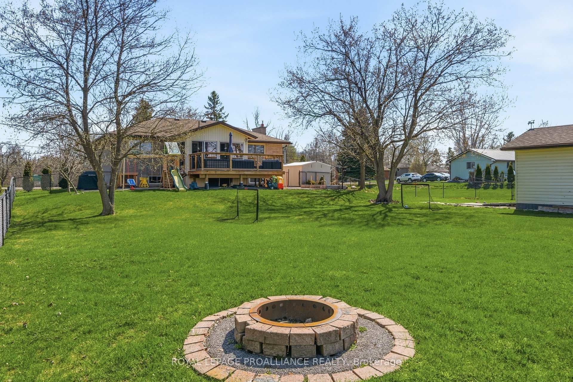 585 Lester Road photo 44