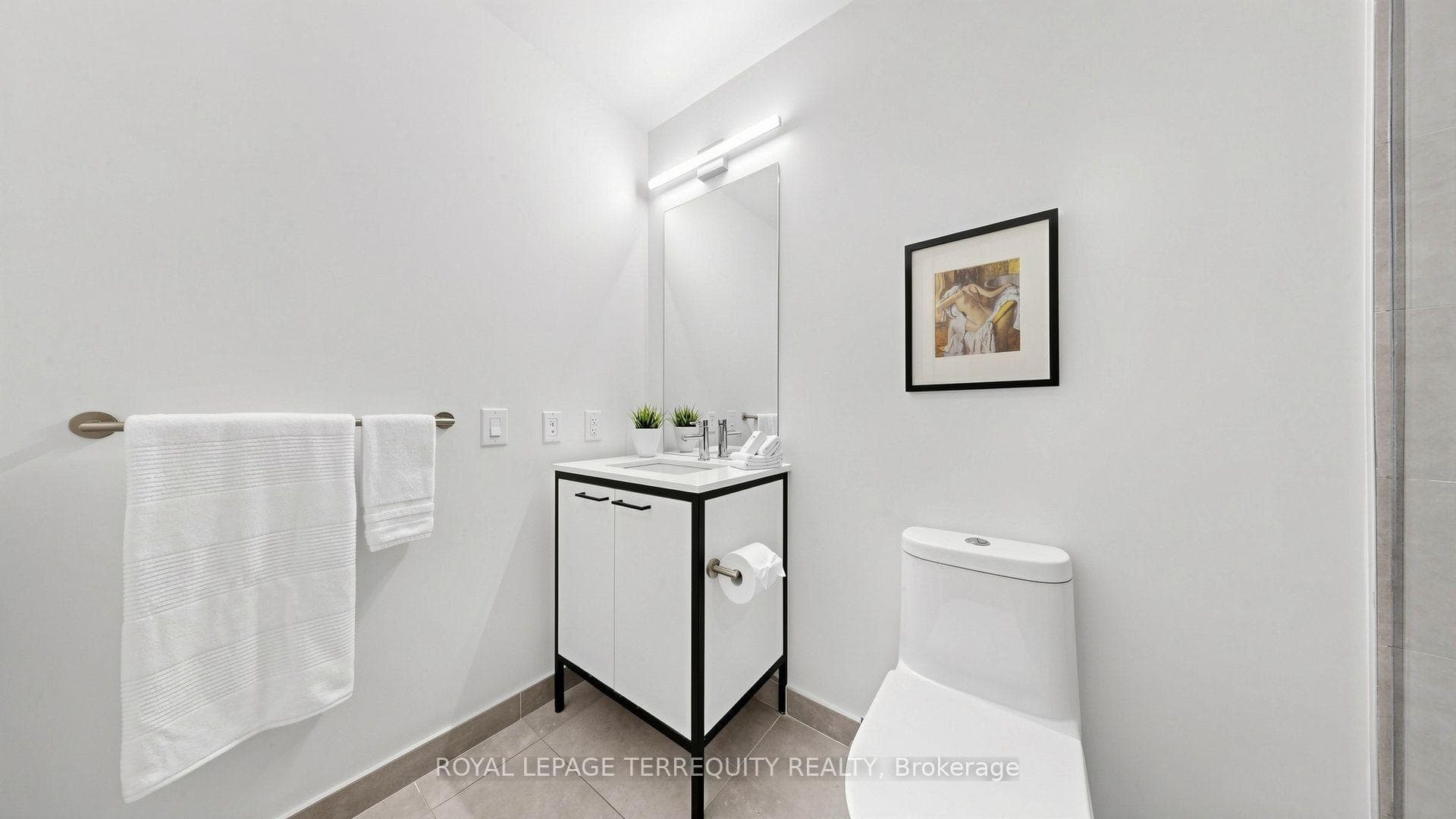 1808 St Clair Avenue Unit 510 photo 17