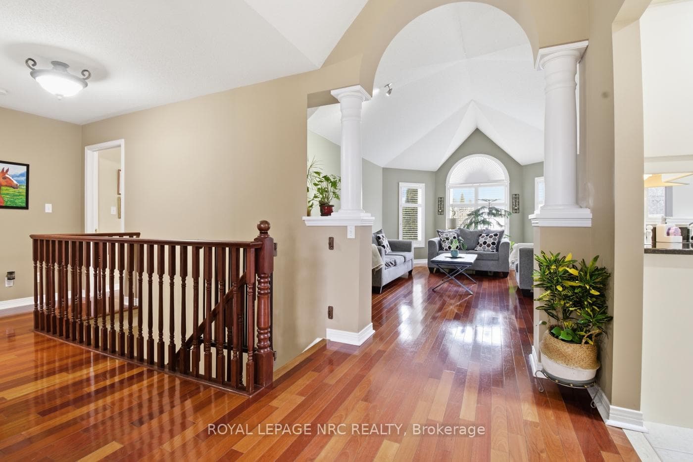 65 MCCAFFERY Crescent photo 12