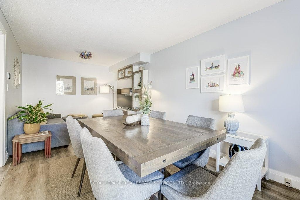 1283 Blanshard Drive Unit 16 photo 17