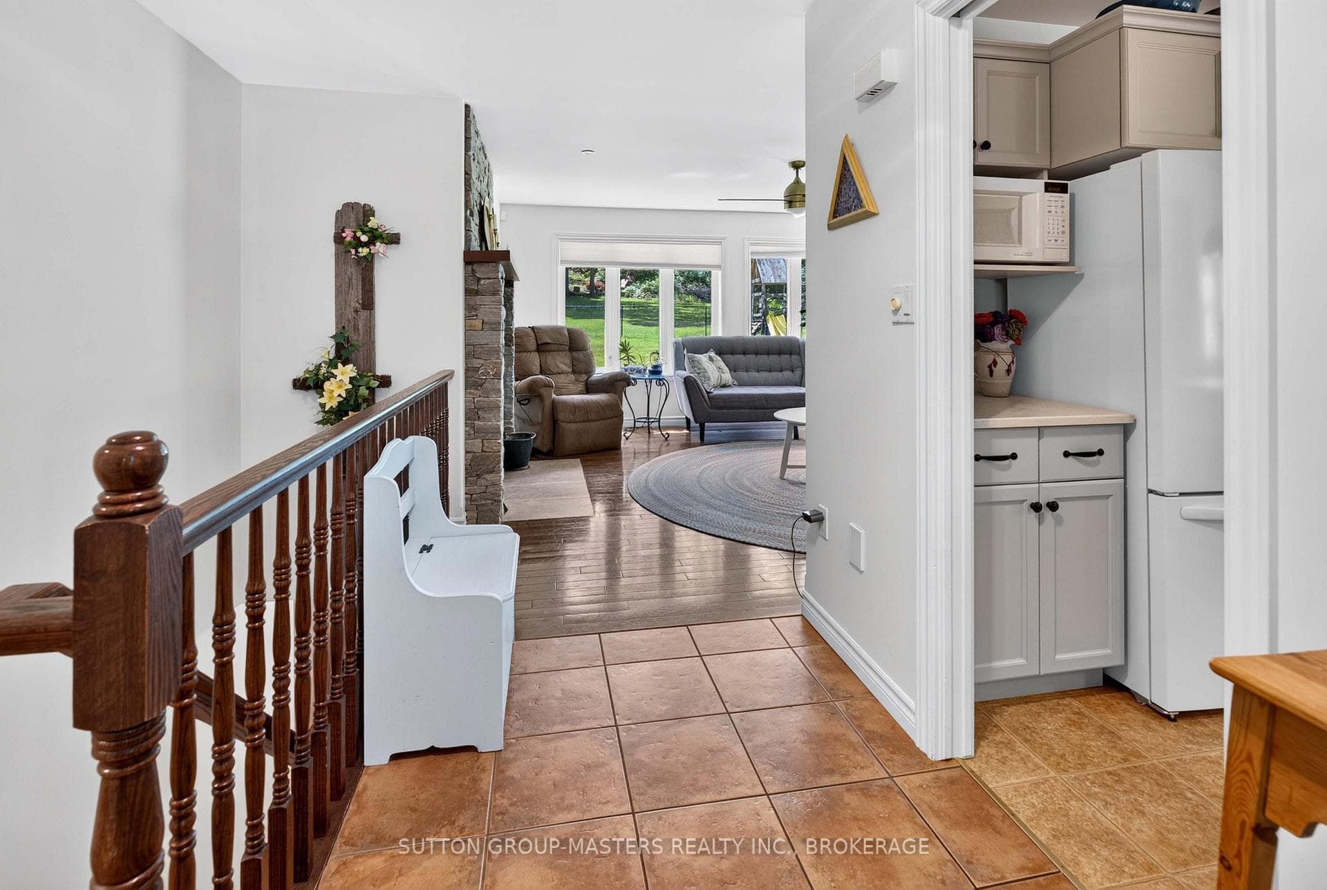 710 Maple Road photo 24