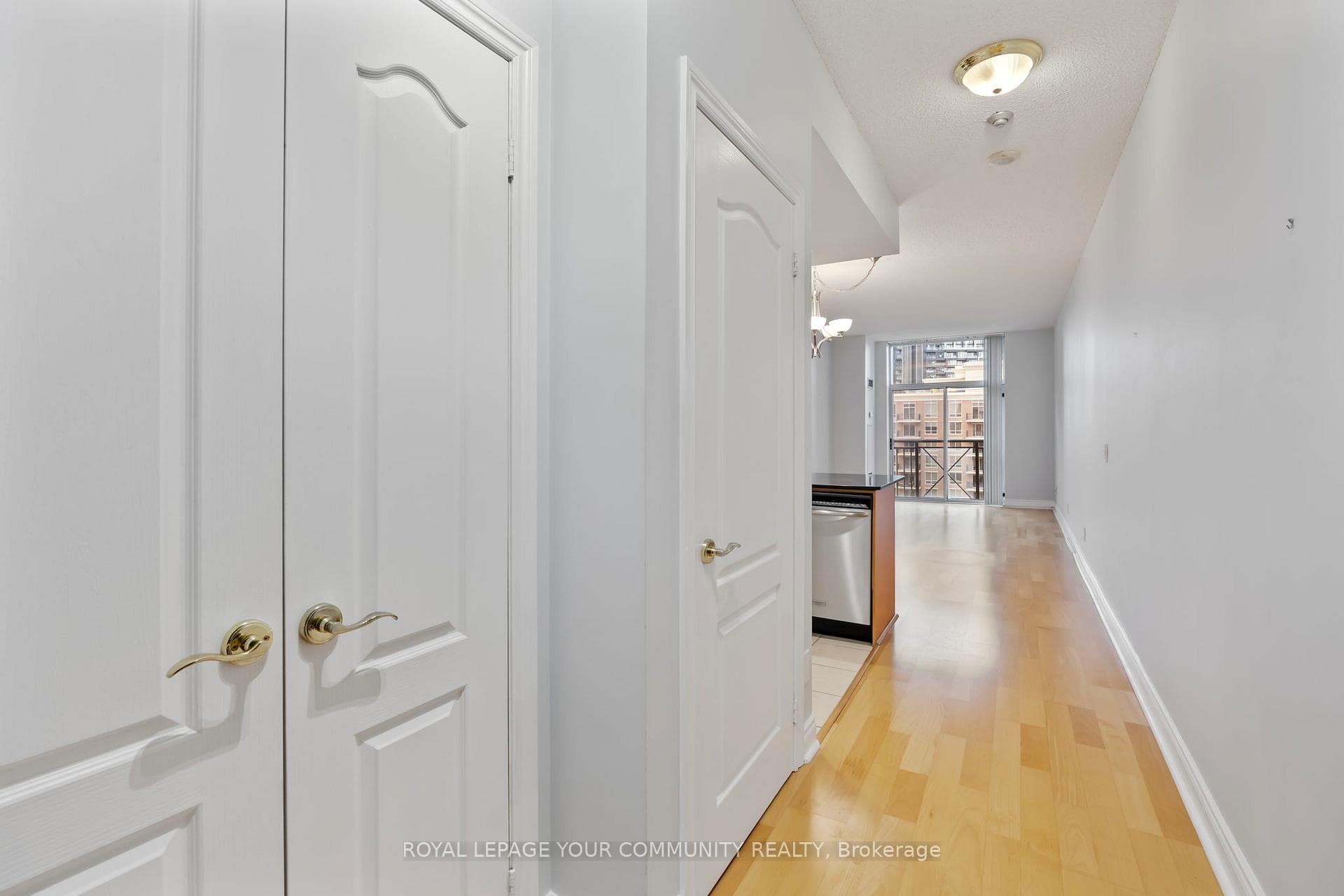 1101 LESLIE Street Unit 1107 photo 5