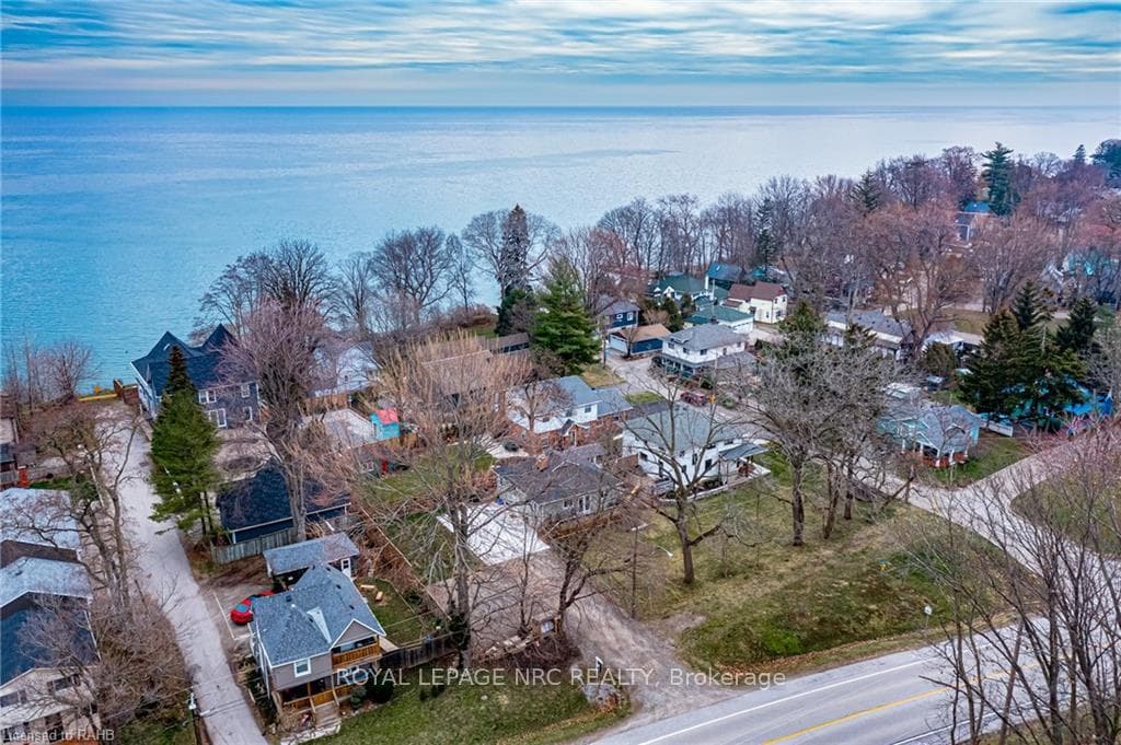 259 Lake Street photo 2