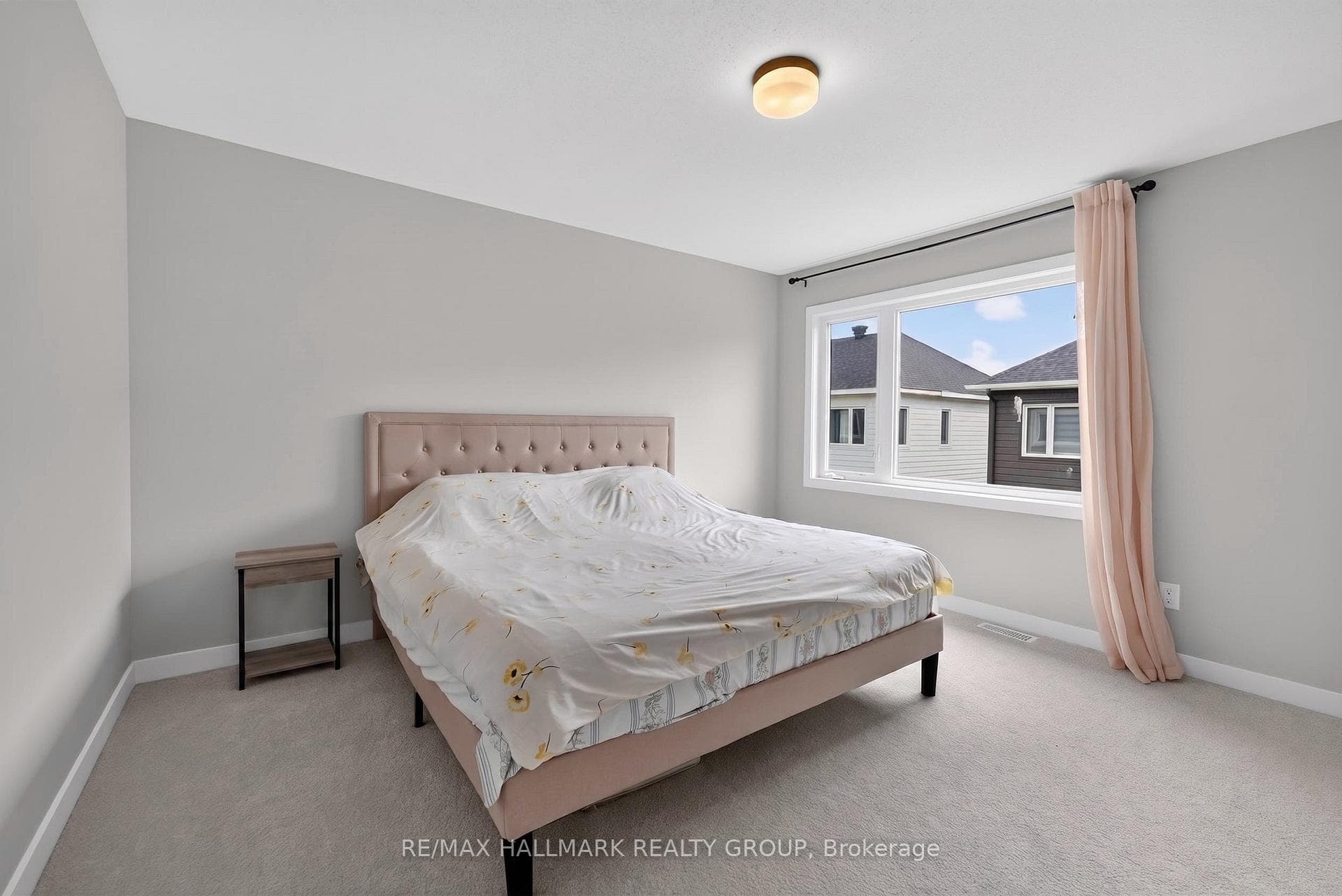 627 Alopex Row photo 23
