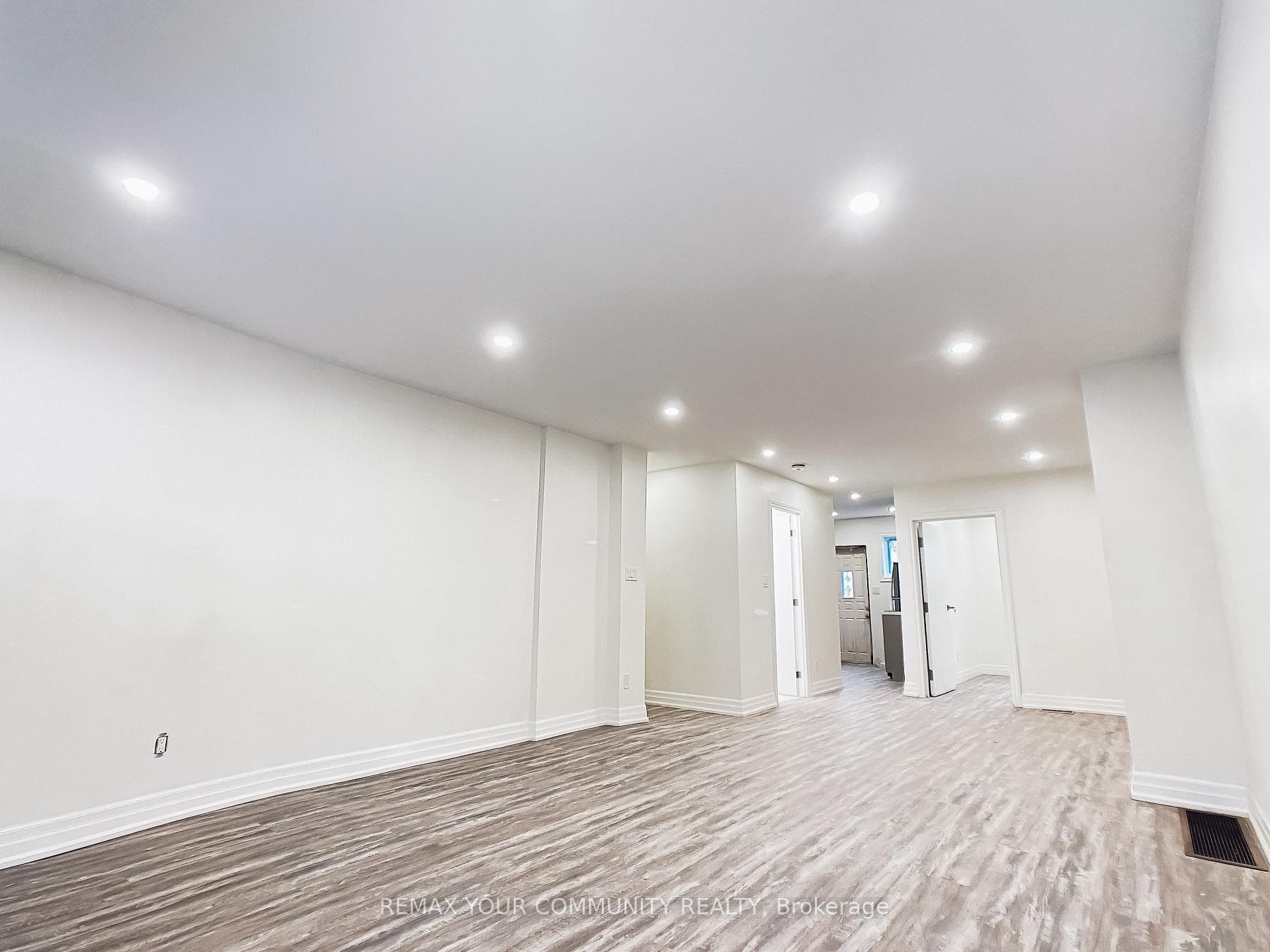 Main-Living/Dining