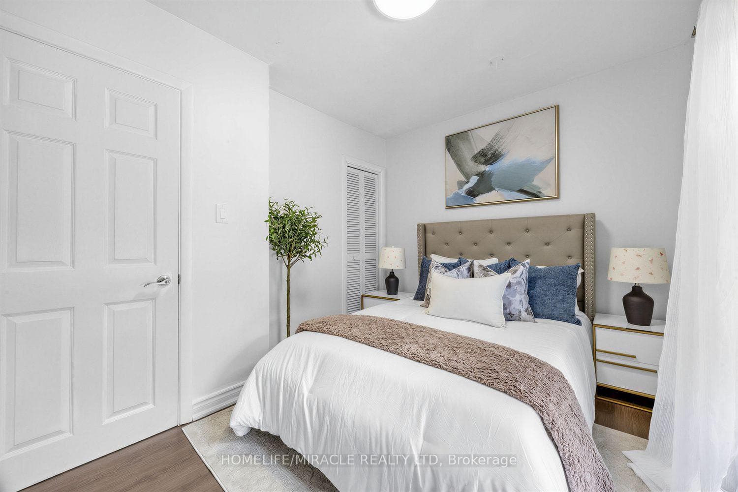 509 Beurling Avenue photo 33
