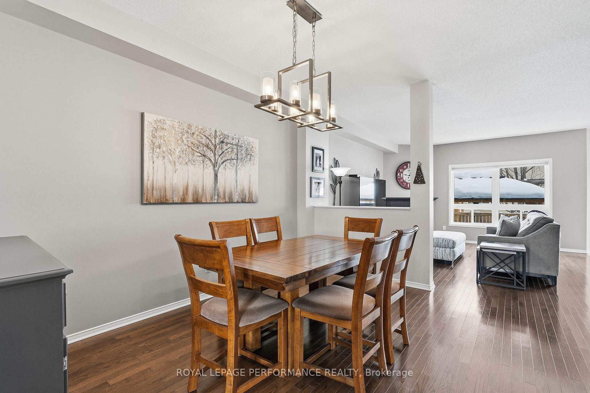 112 Jade Street photo 9
