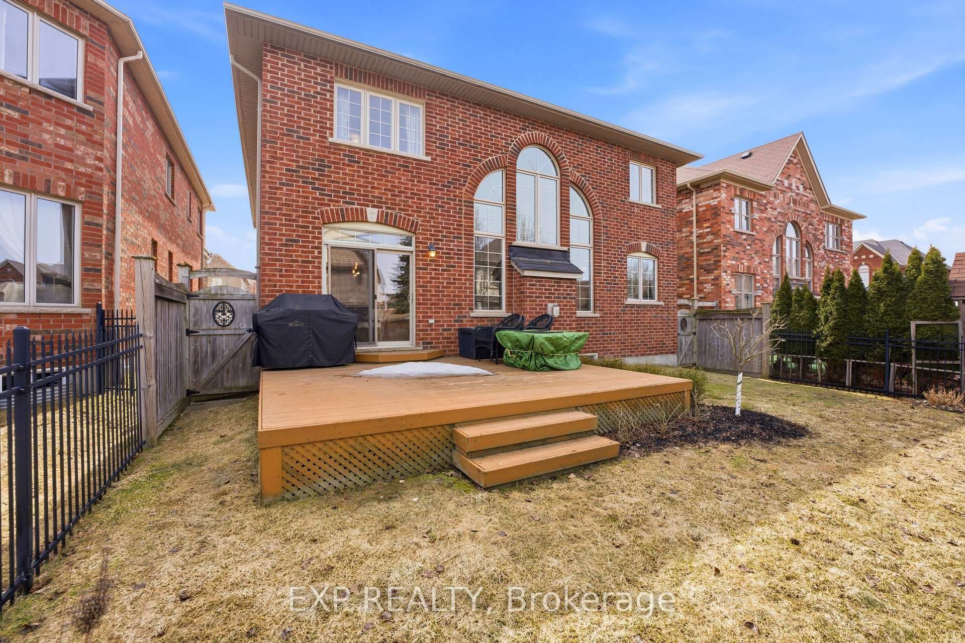 448 Rideau River Street photo 34