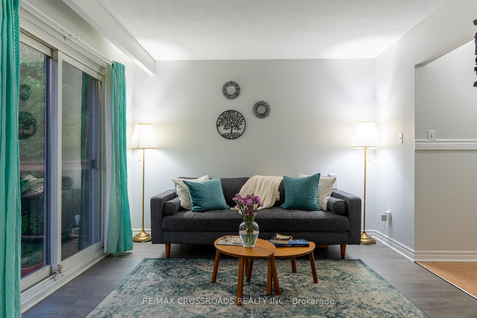 350 Camelot Court Unit 30 photo 6