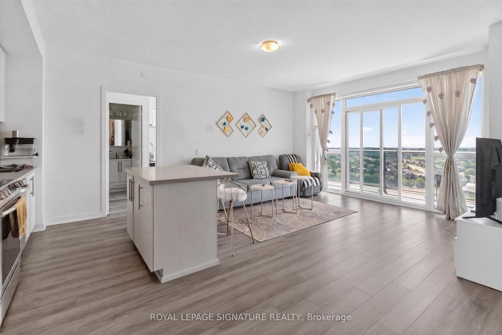 4699 Glen Erin Drive Unit 1504 photo 16