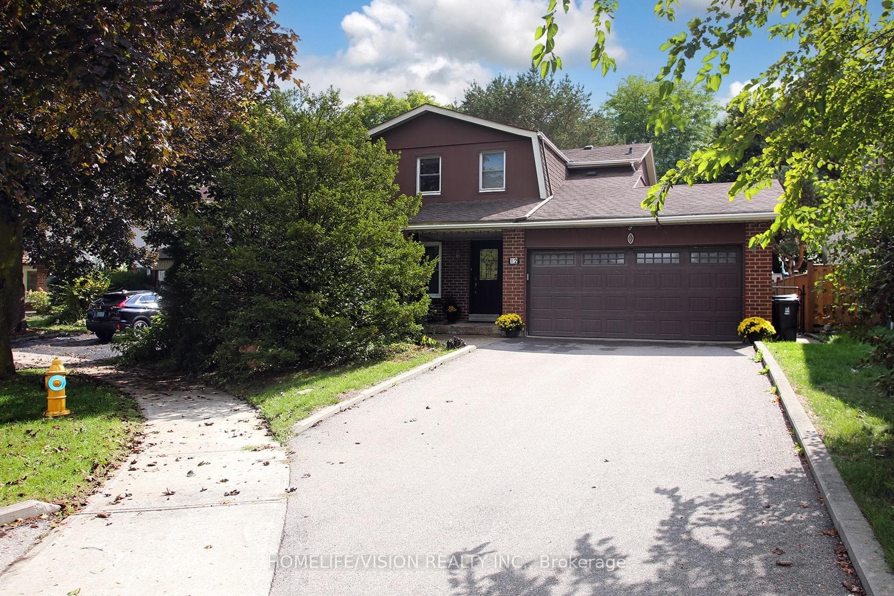 12 Relroy Court photo 1