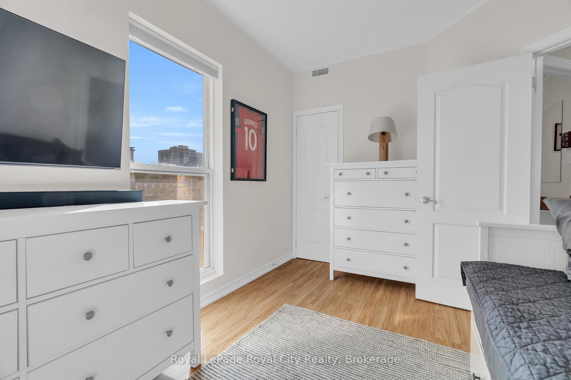 135 James Street Unit 614 photo 20