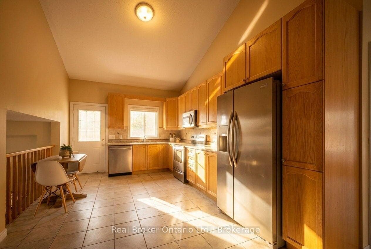 51 Sundance Crescent photo 7