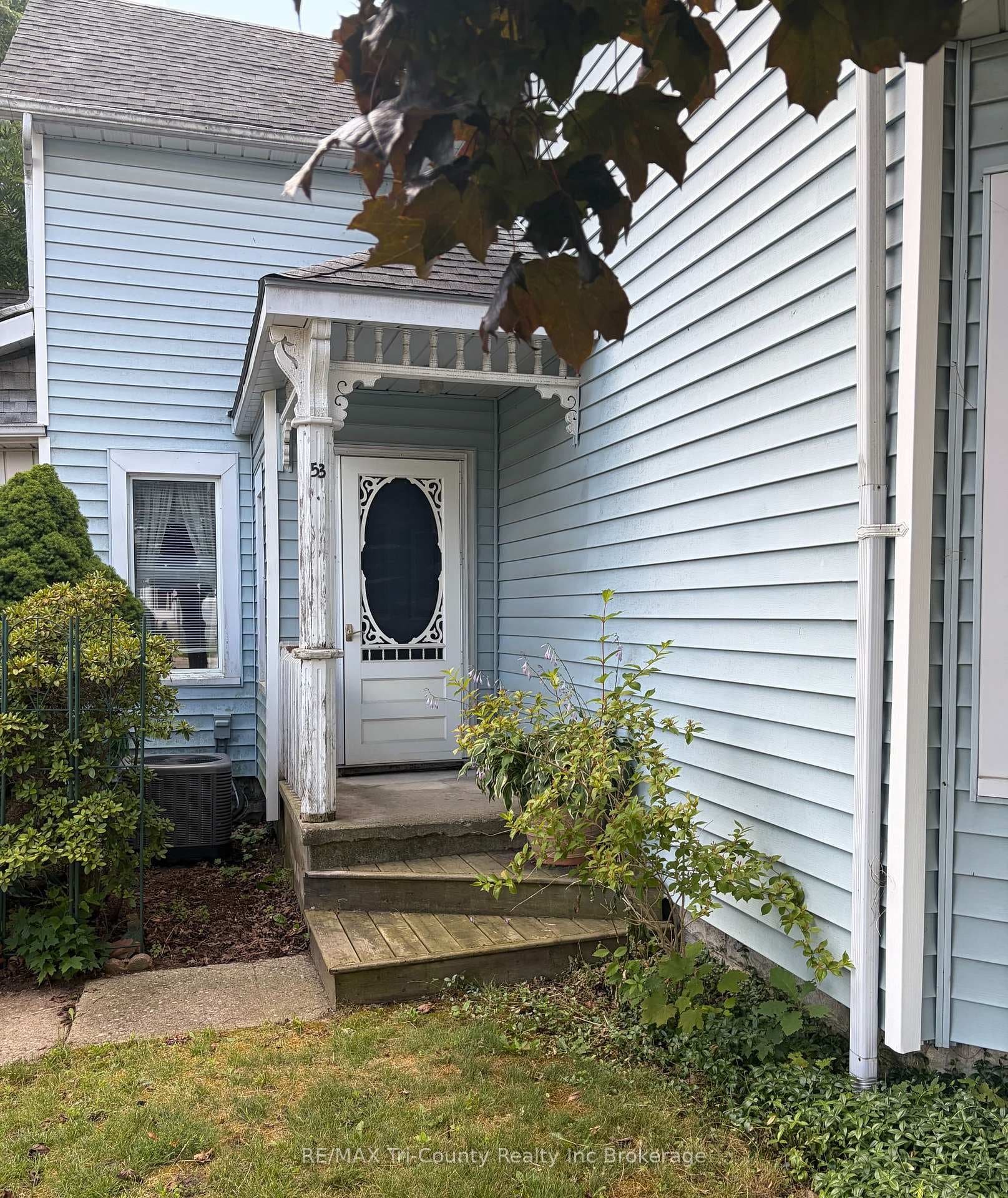 53 BROCK Street photo 7