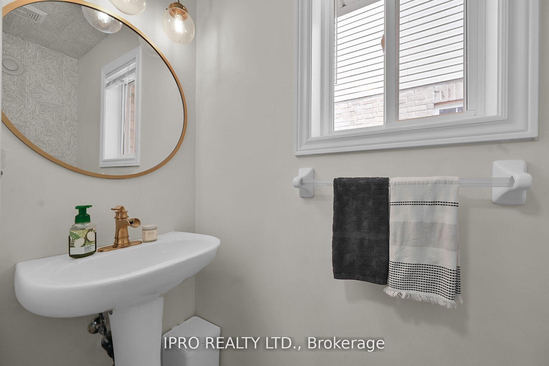 166 Hilltop Drive photo 19