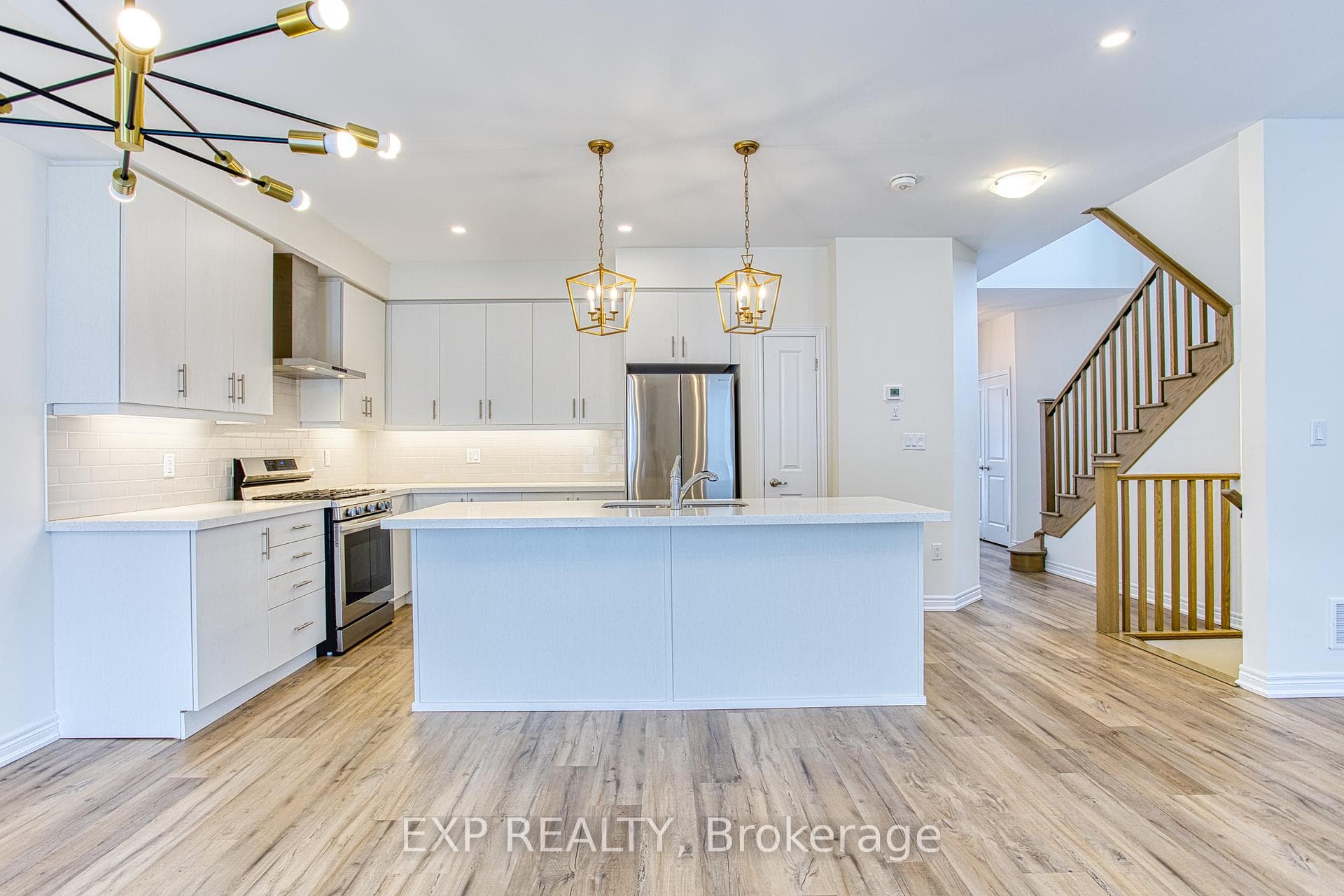 110 Pinot Crescent photo 11