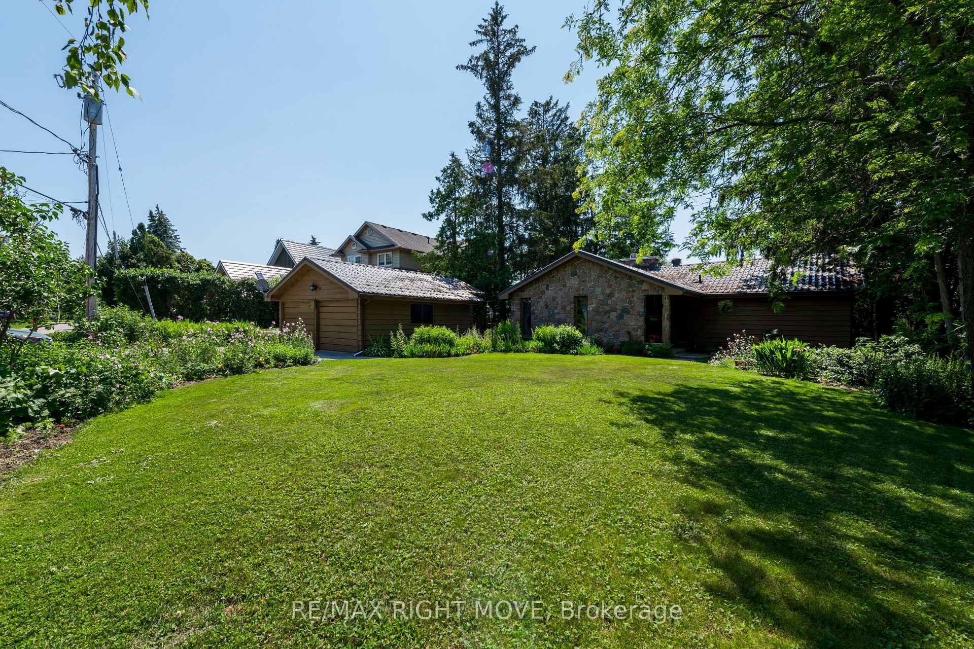 5498 Fawn Bay Road photo 35