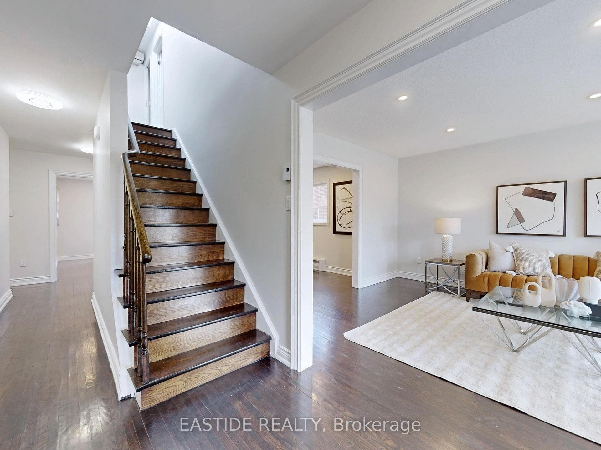 121 Collingsbrook Boulevard photo 15