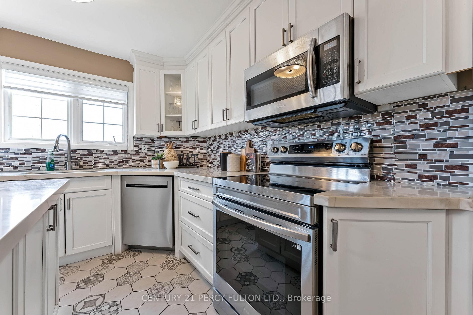 1735 Walnut Lane Unit 12 photo 15