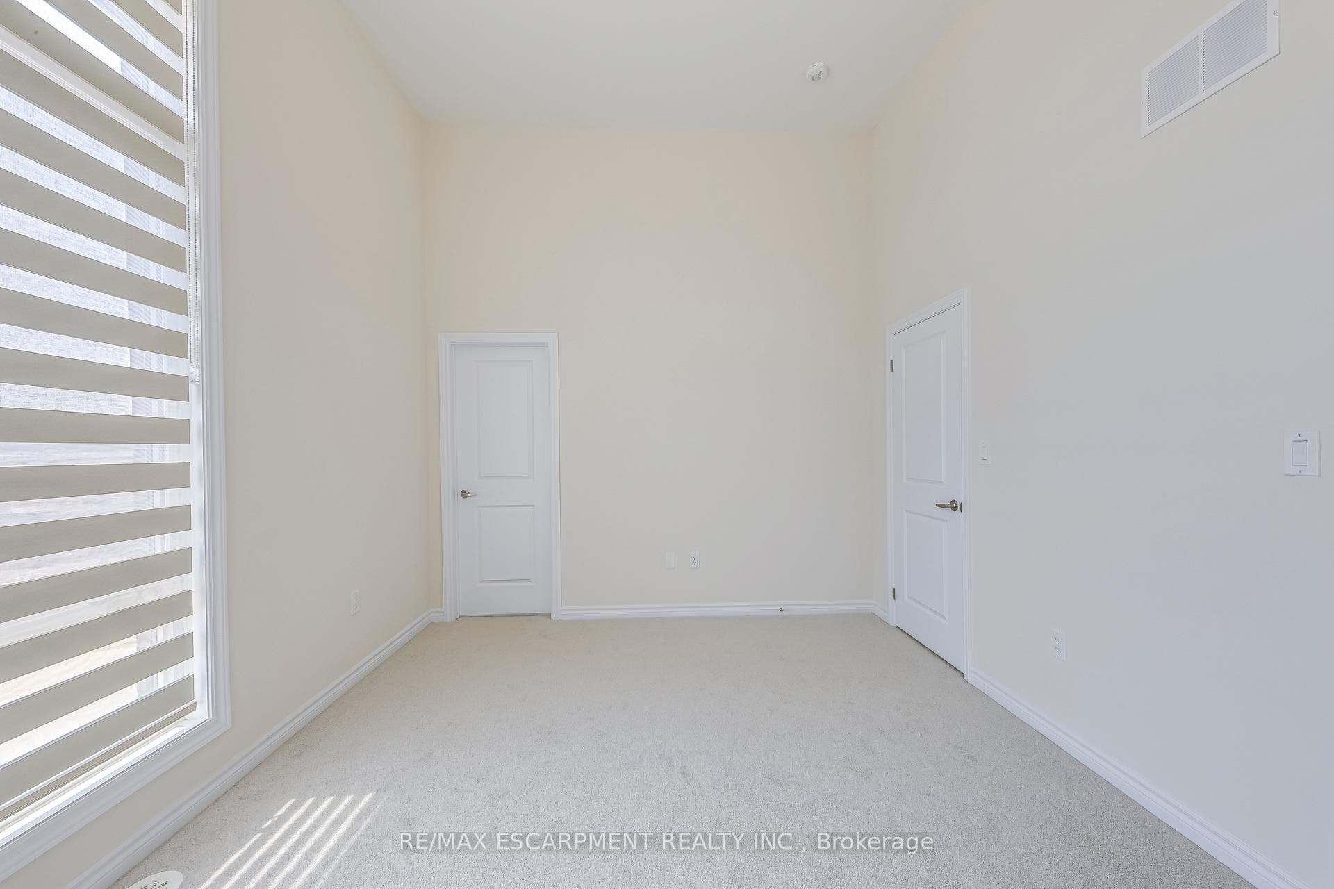 3071 Welsman Gardens photo 28