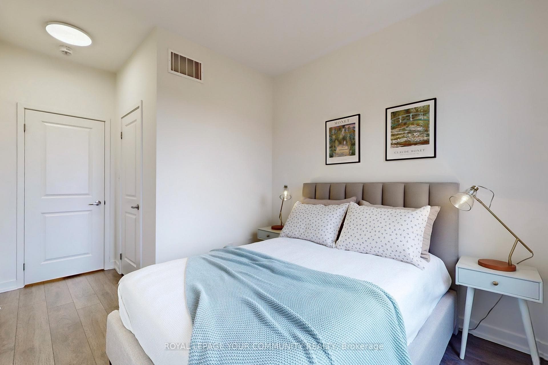3024 Postville Street photo 25