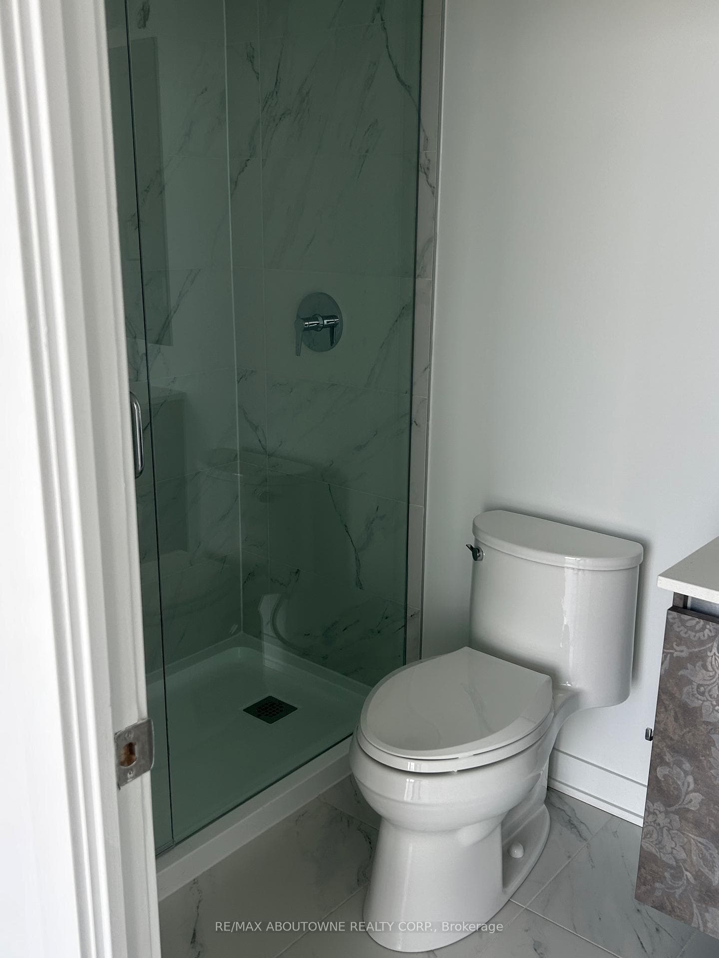 405 Dundas Street Unit PH19 photo 16