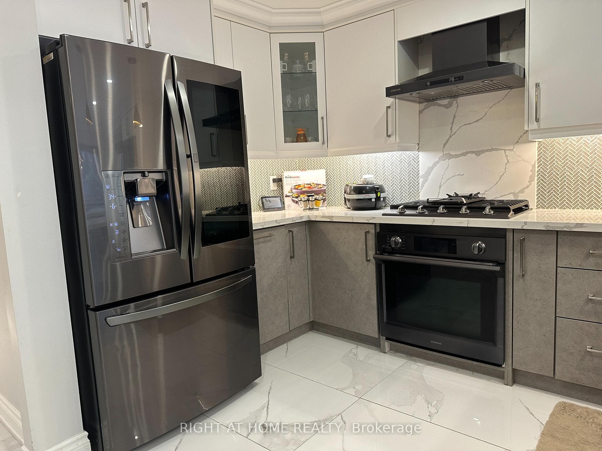 4131 Loyalist Drive Unit (Upper) photo 10