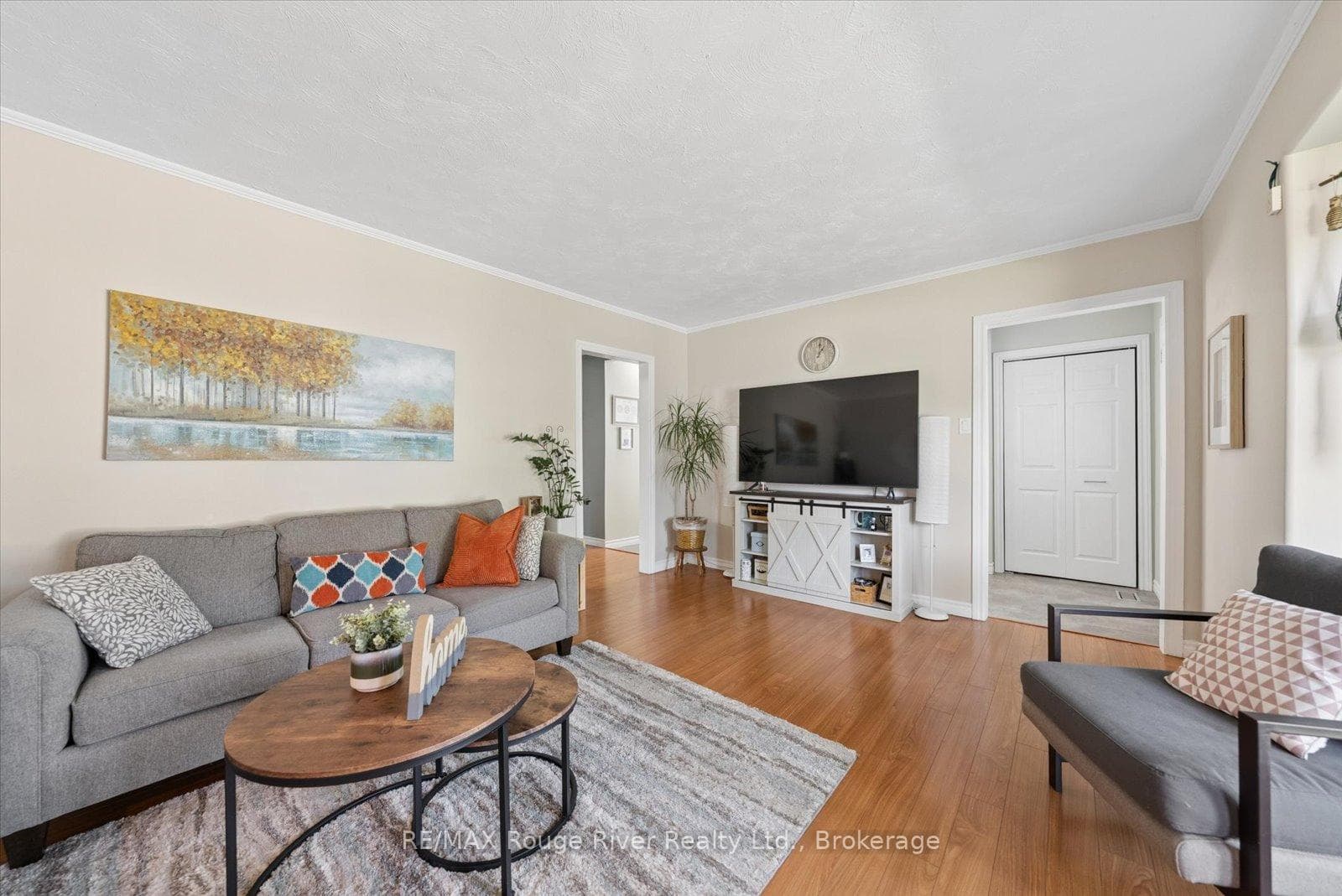 542 O'connell Road photo 7