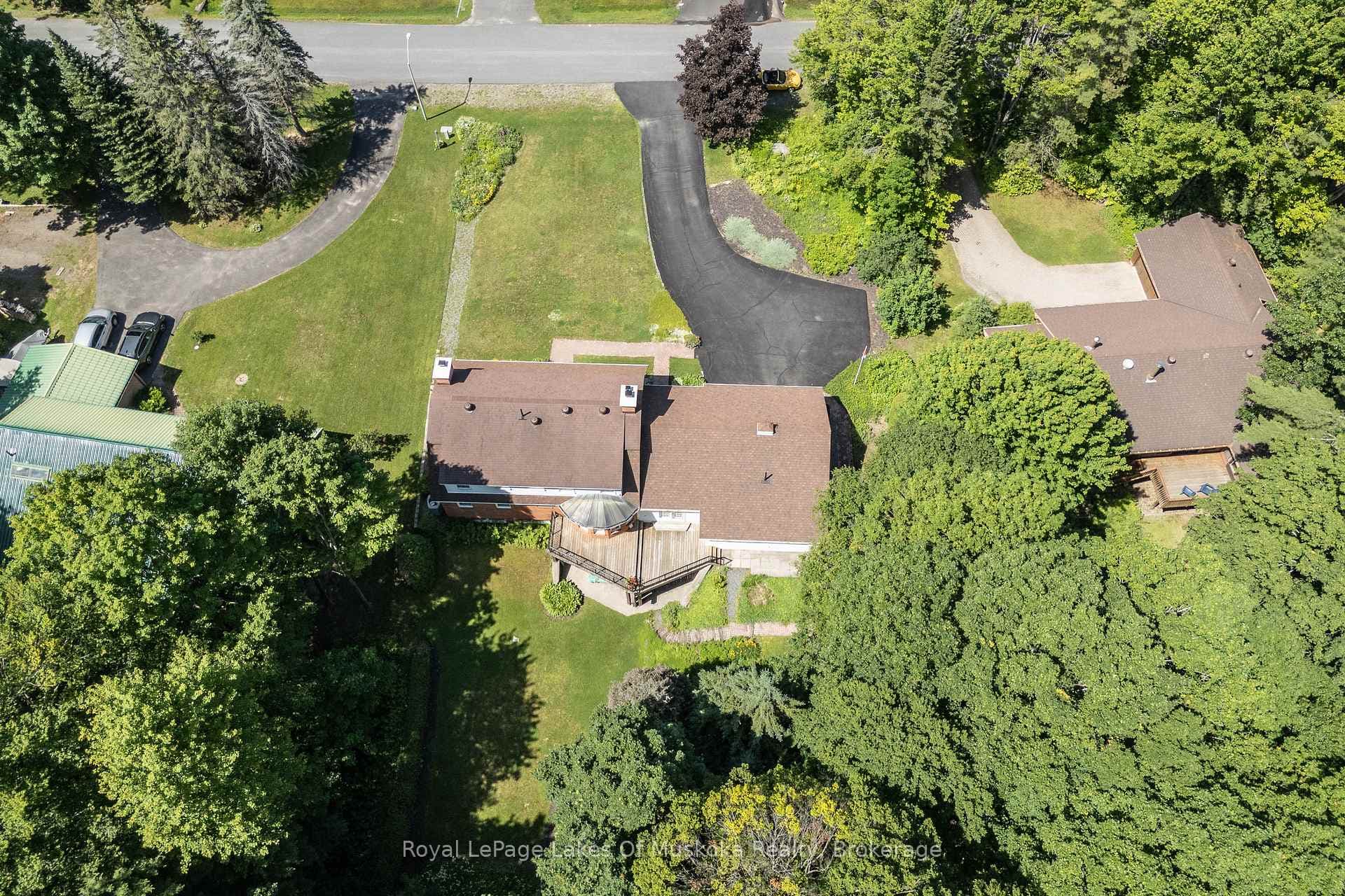 33 South Muskoka Drive photo 38