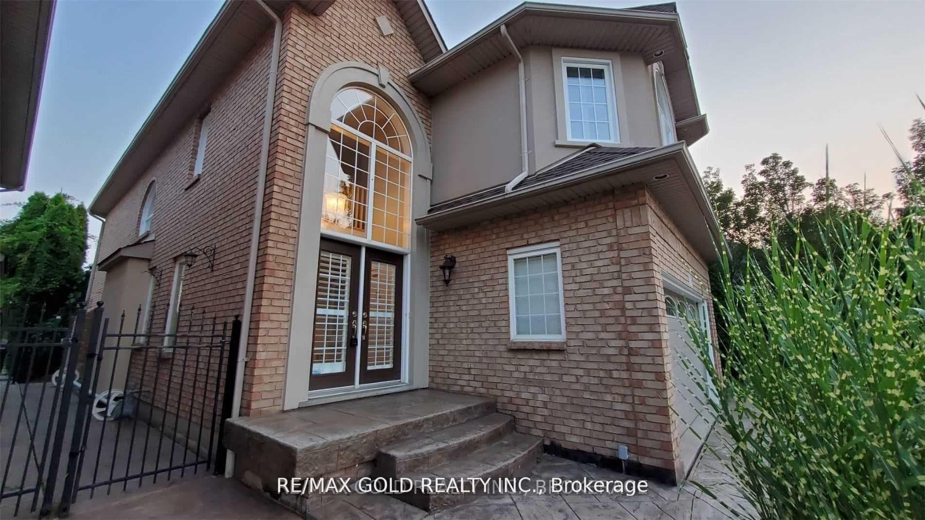 79 Surrey Drive photo 3