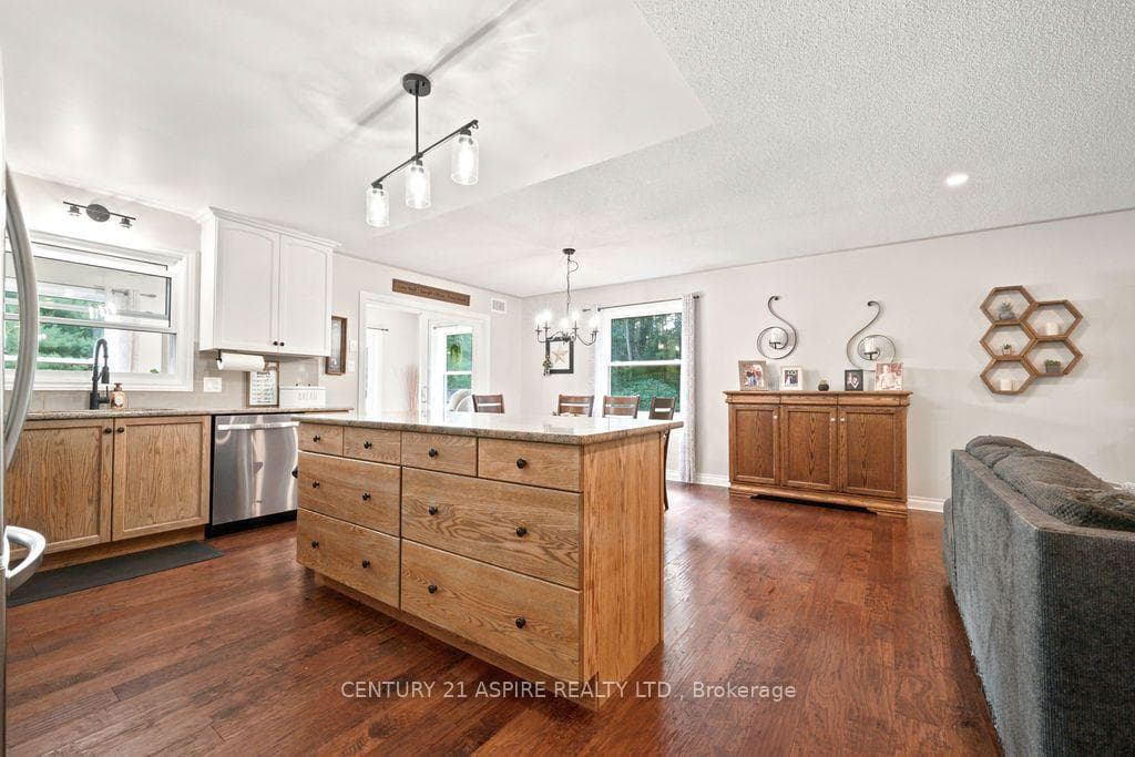 48 Plum Tree Lane photo 29