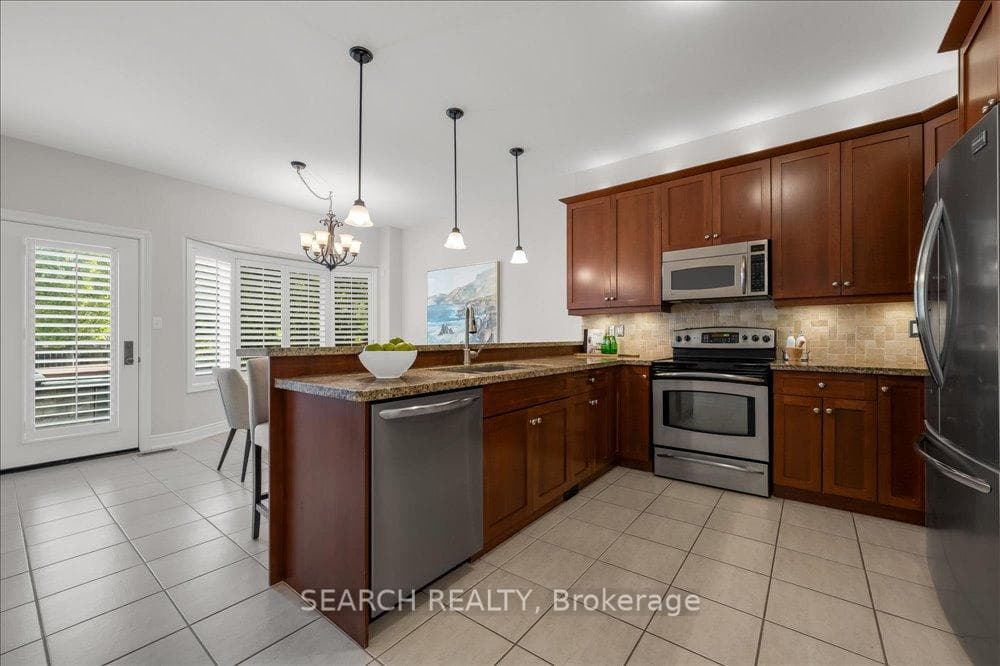 2229 Littondale Lane photo 10