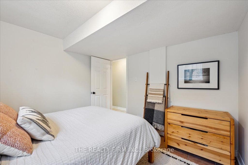 17 Cassino Avenue photo 31