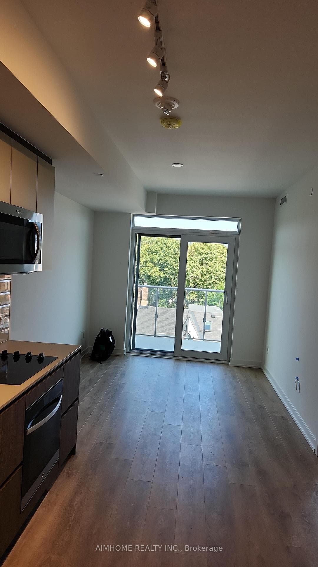 150 Logan Avenue Unit #533 photo 8