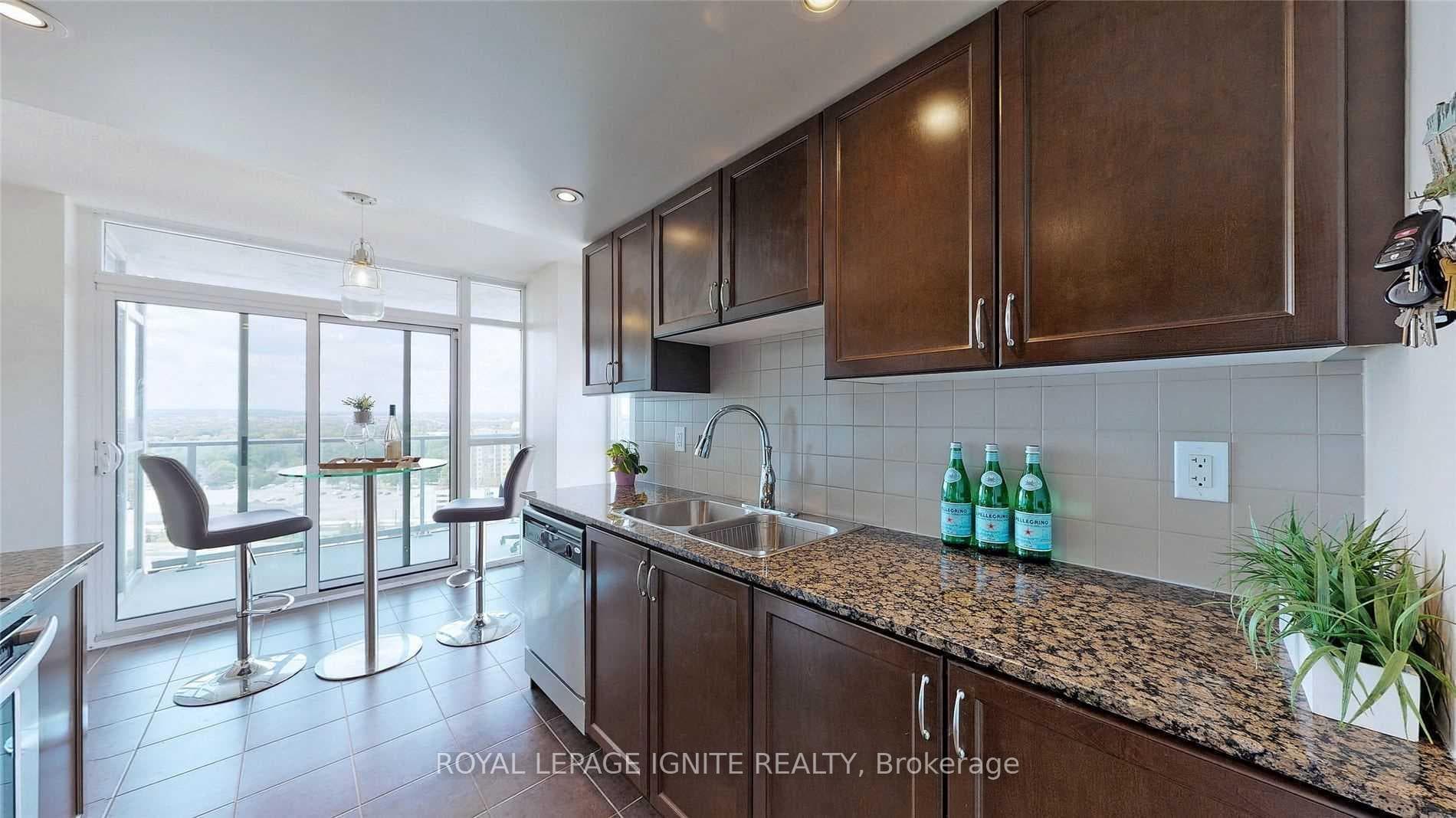 9 George Street Unit 1802 photo 15