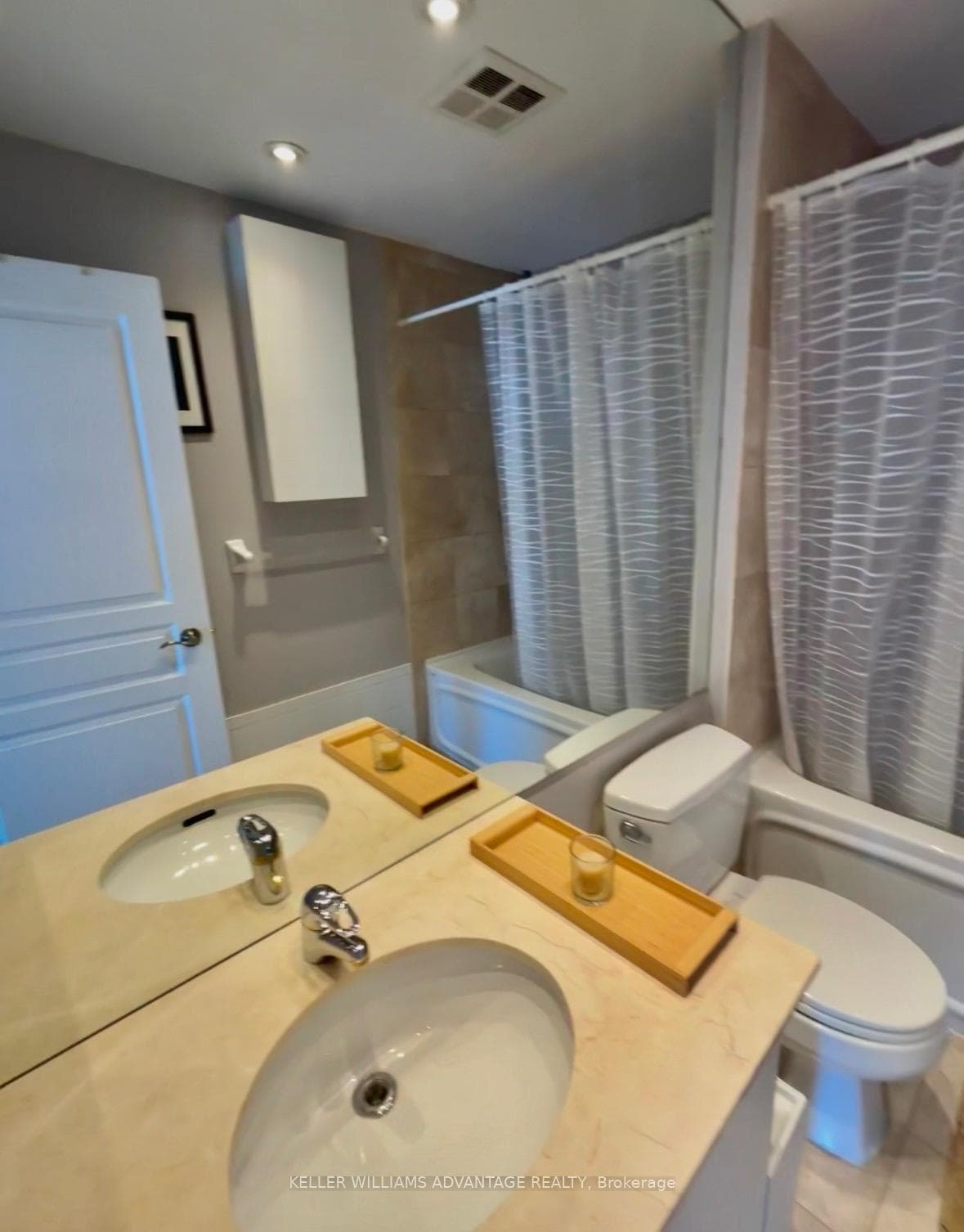 2087 Lake Shore Boulevard Unit 1203 photo 19