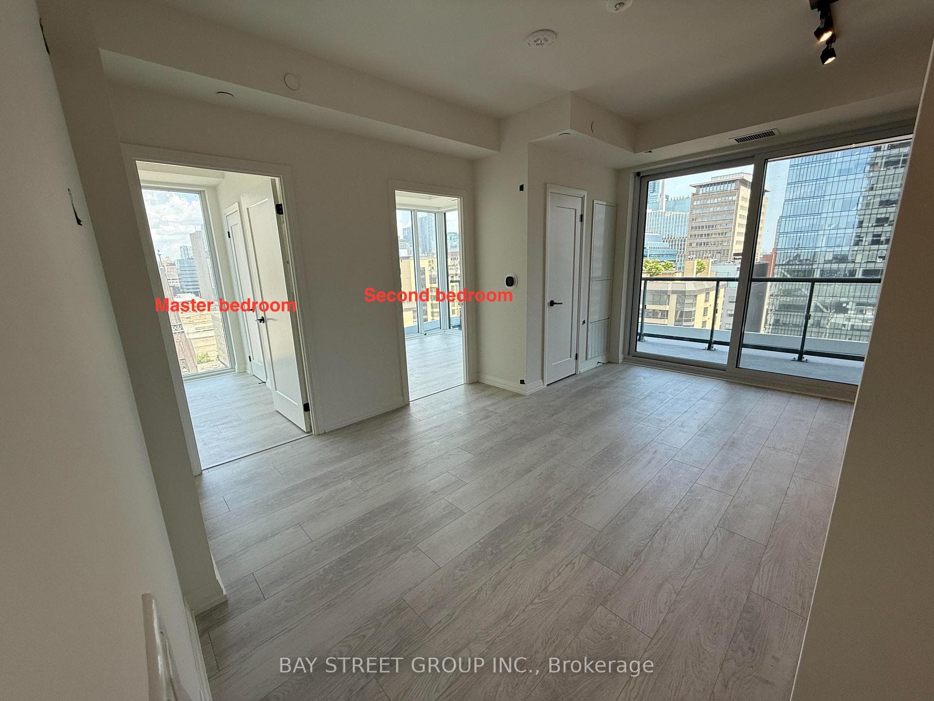 280 Dundas Street Unit 1503 photo 3