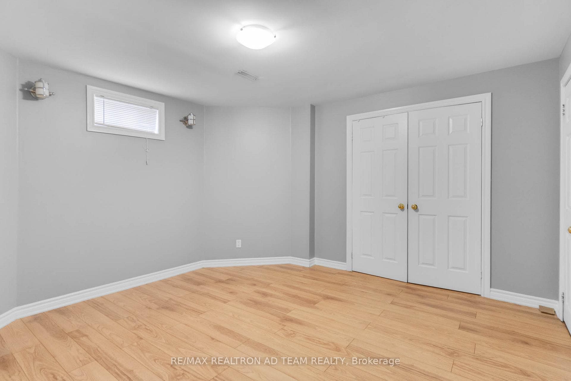 498 Tremblant Court photo 41