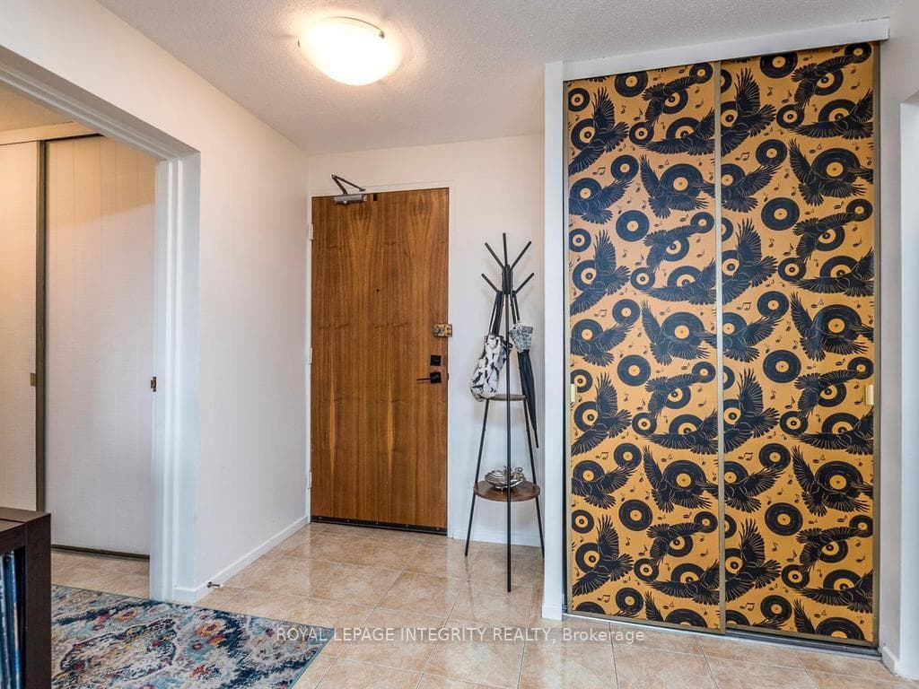 20 Chesterton Drive Unit 606 photo 4