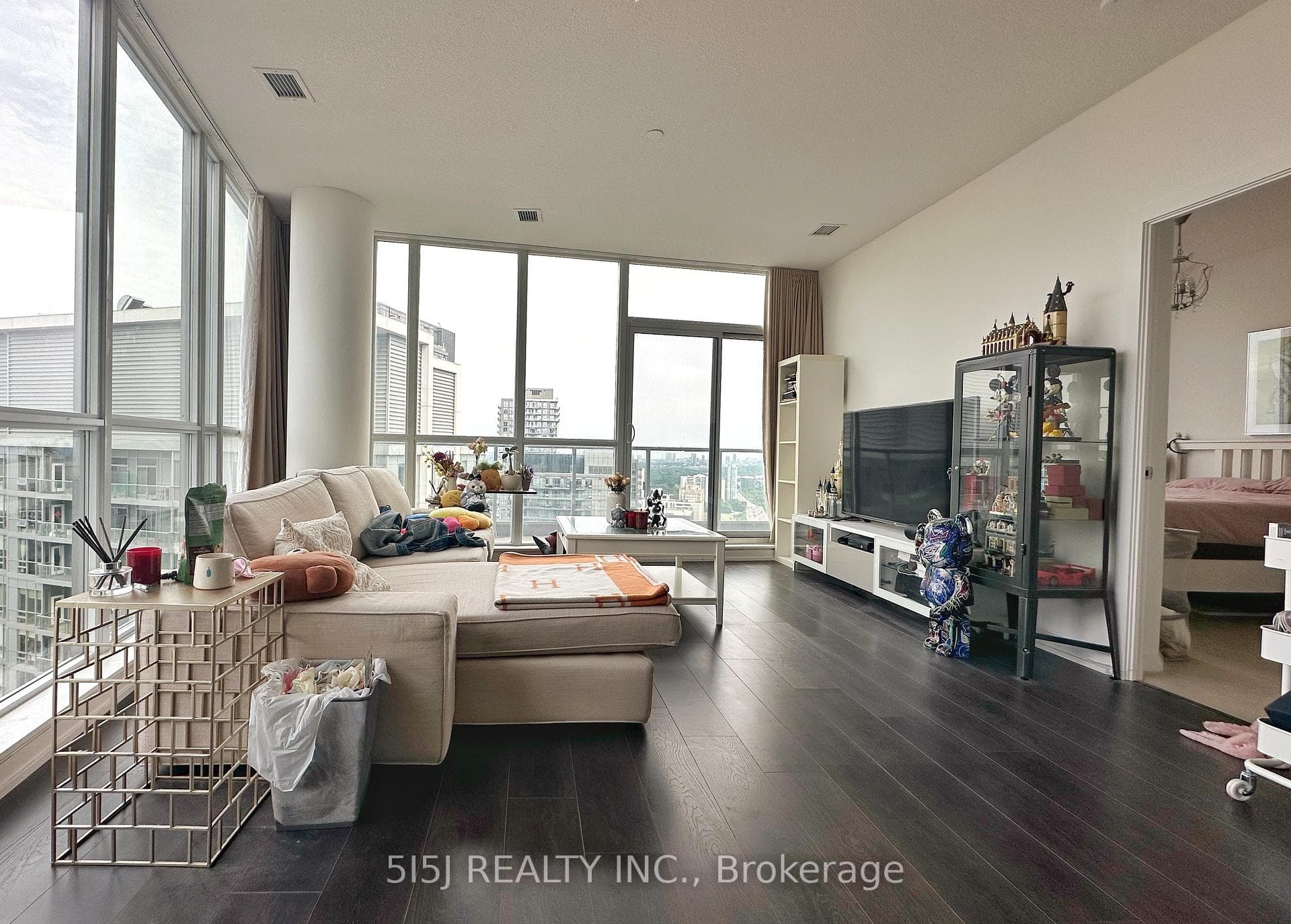 66 Forest Manor Road Unit 2608 photo 8