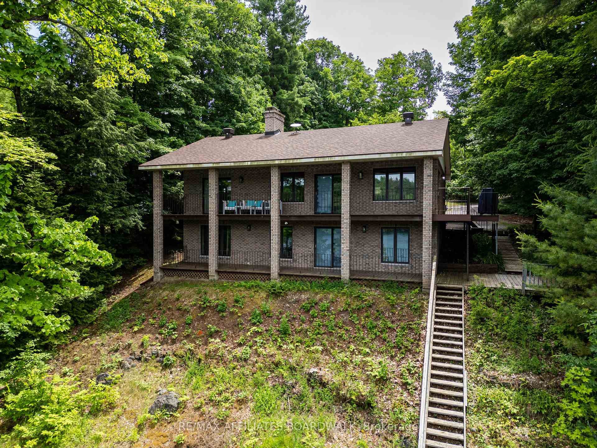 125 Deerfield Drive photo 27