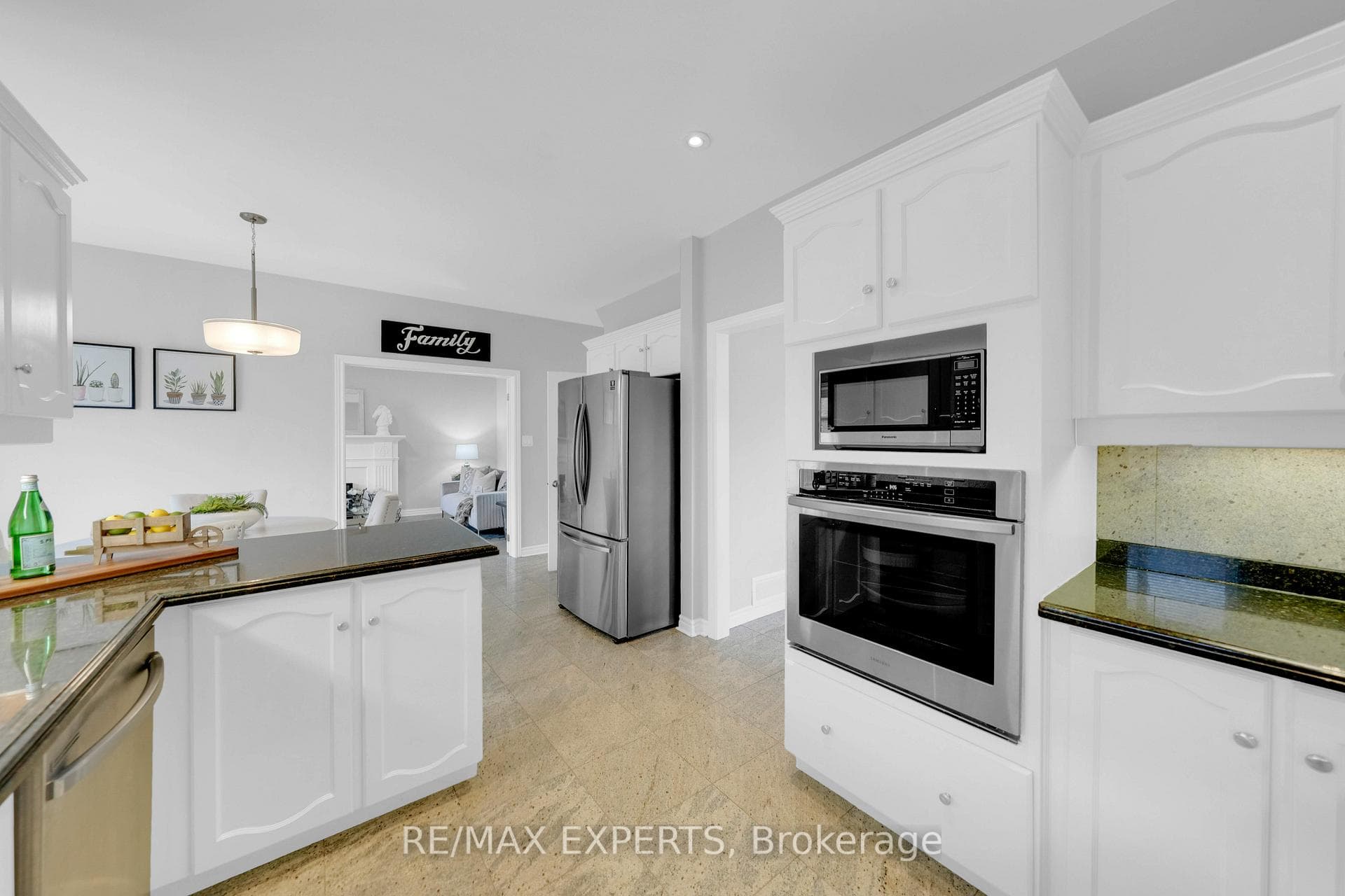 107 Bayview Avenue photo 13