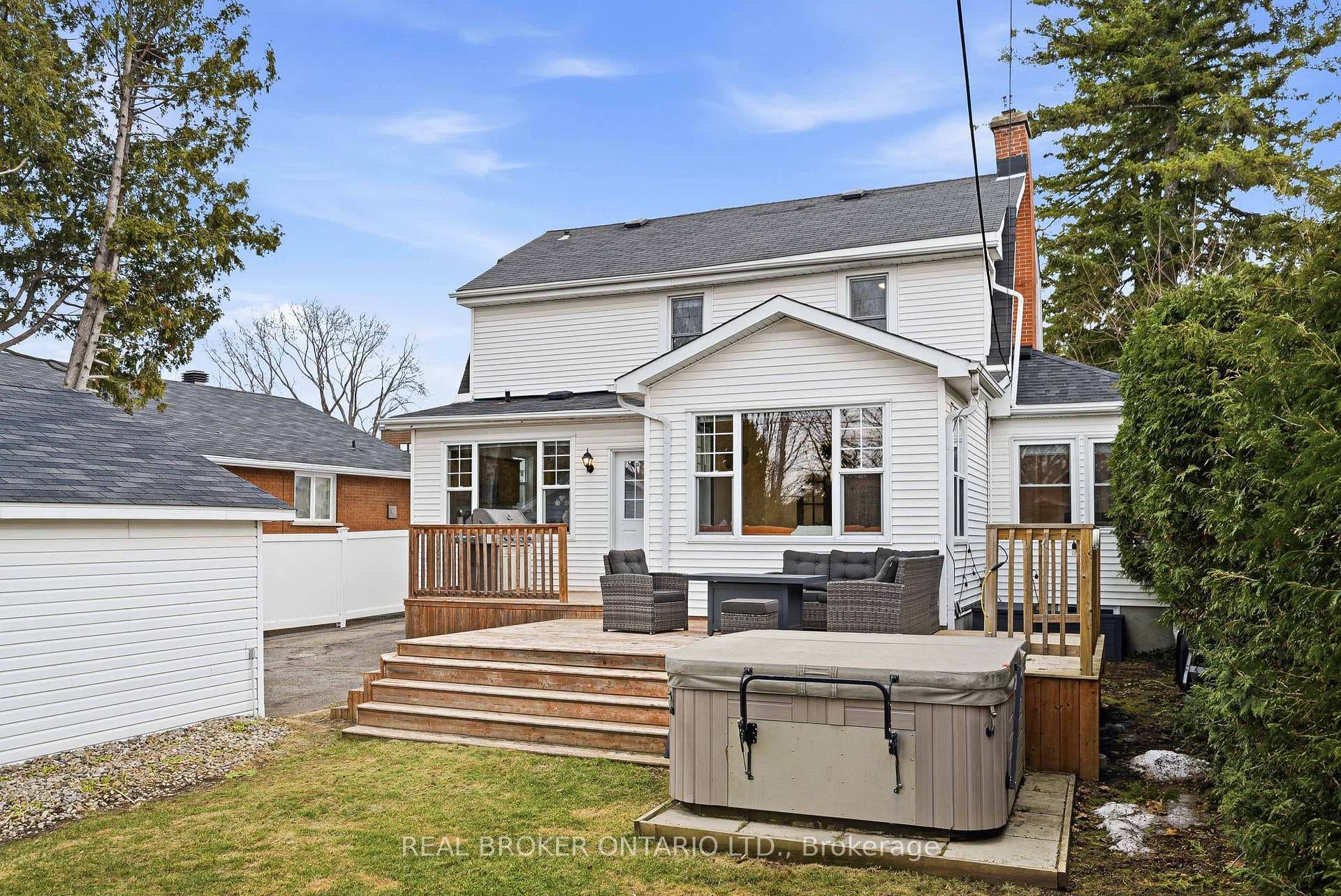 496 Hartleigh Avenue photo 36