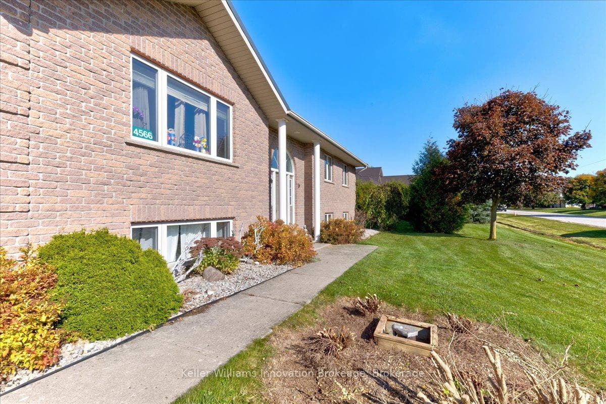 4566 Meadowview Drive photo 4