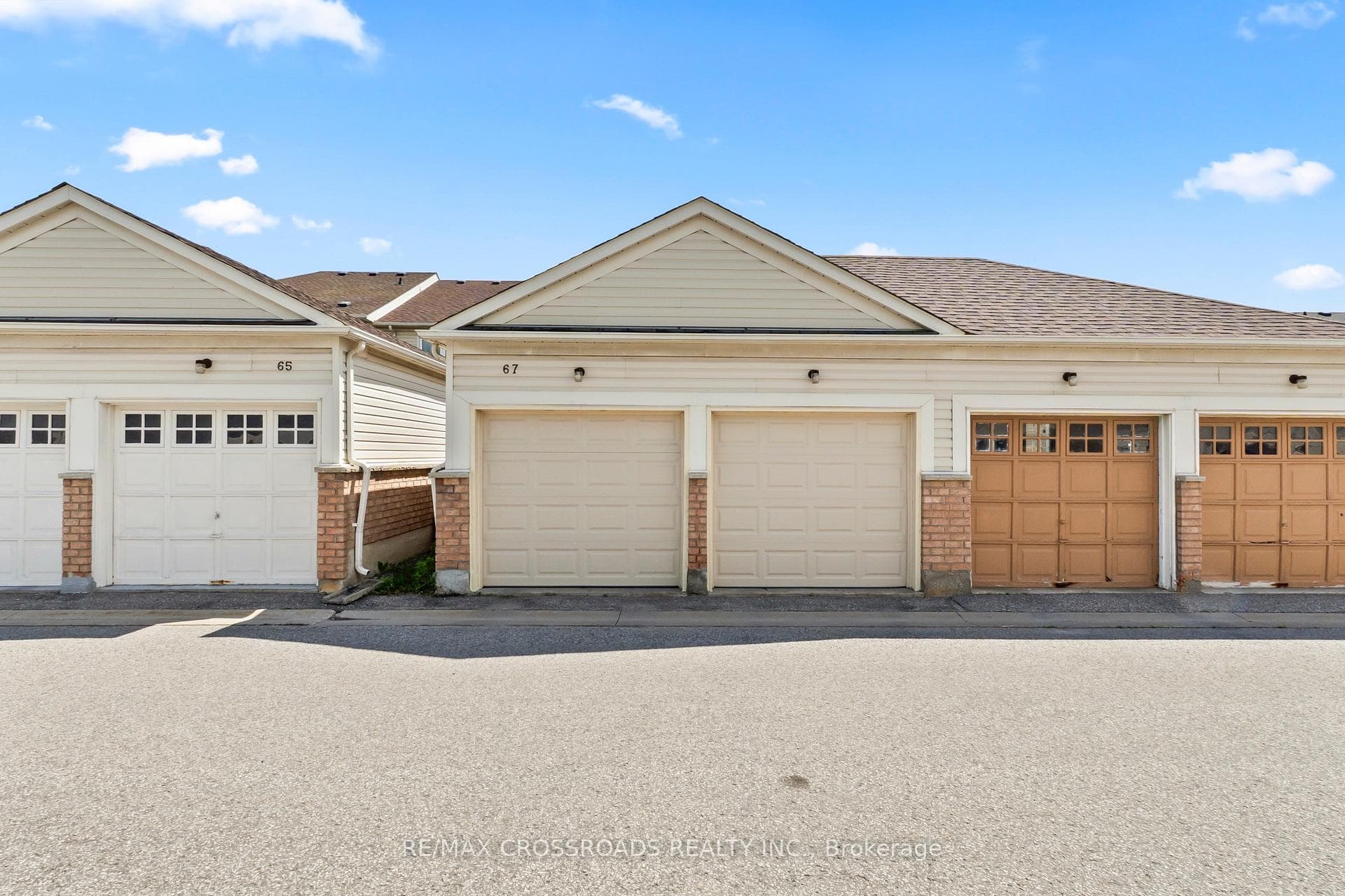 67 Regatta Crescent photo 40