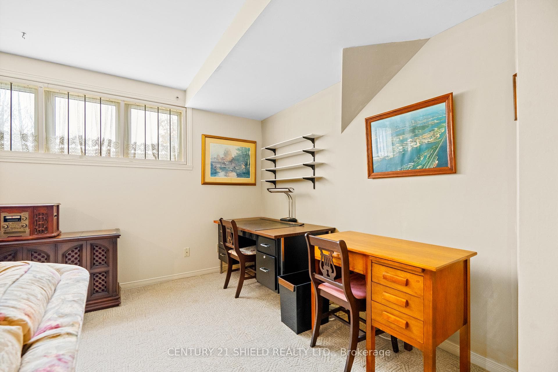 34 Wellington Street photo 38