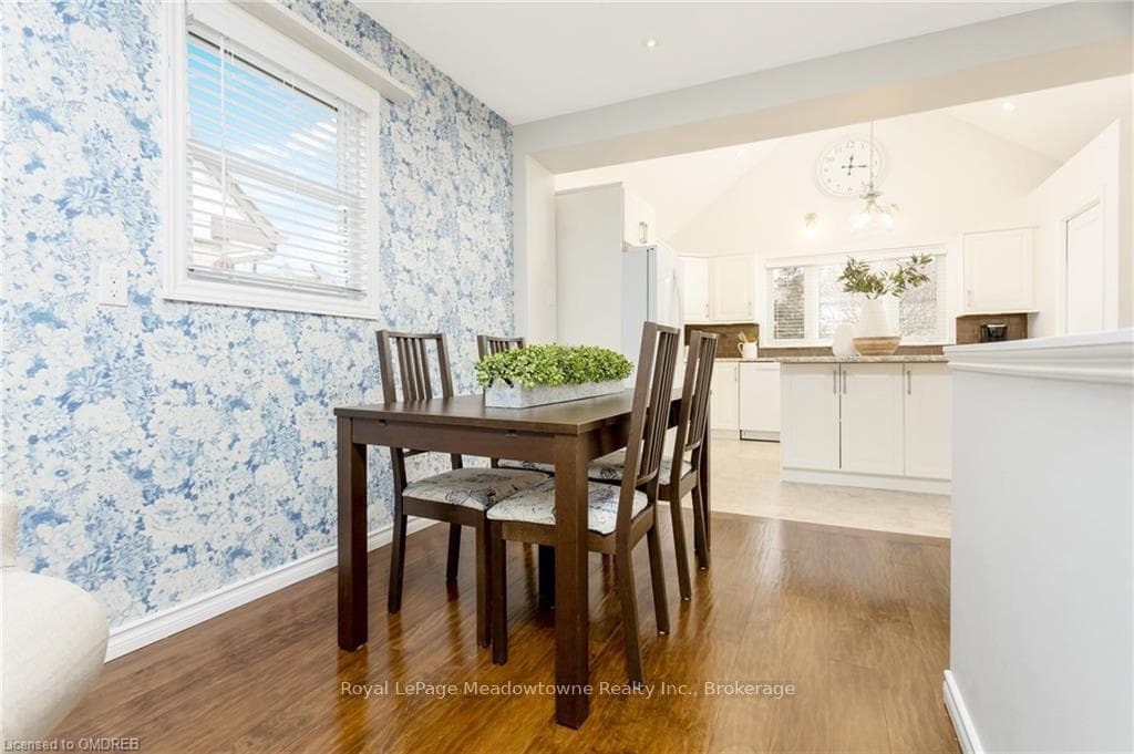 131 BELL Street photo 12