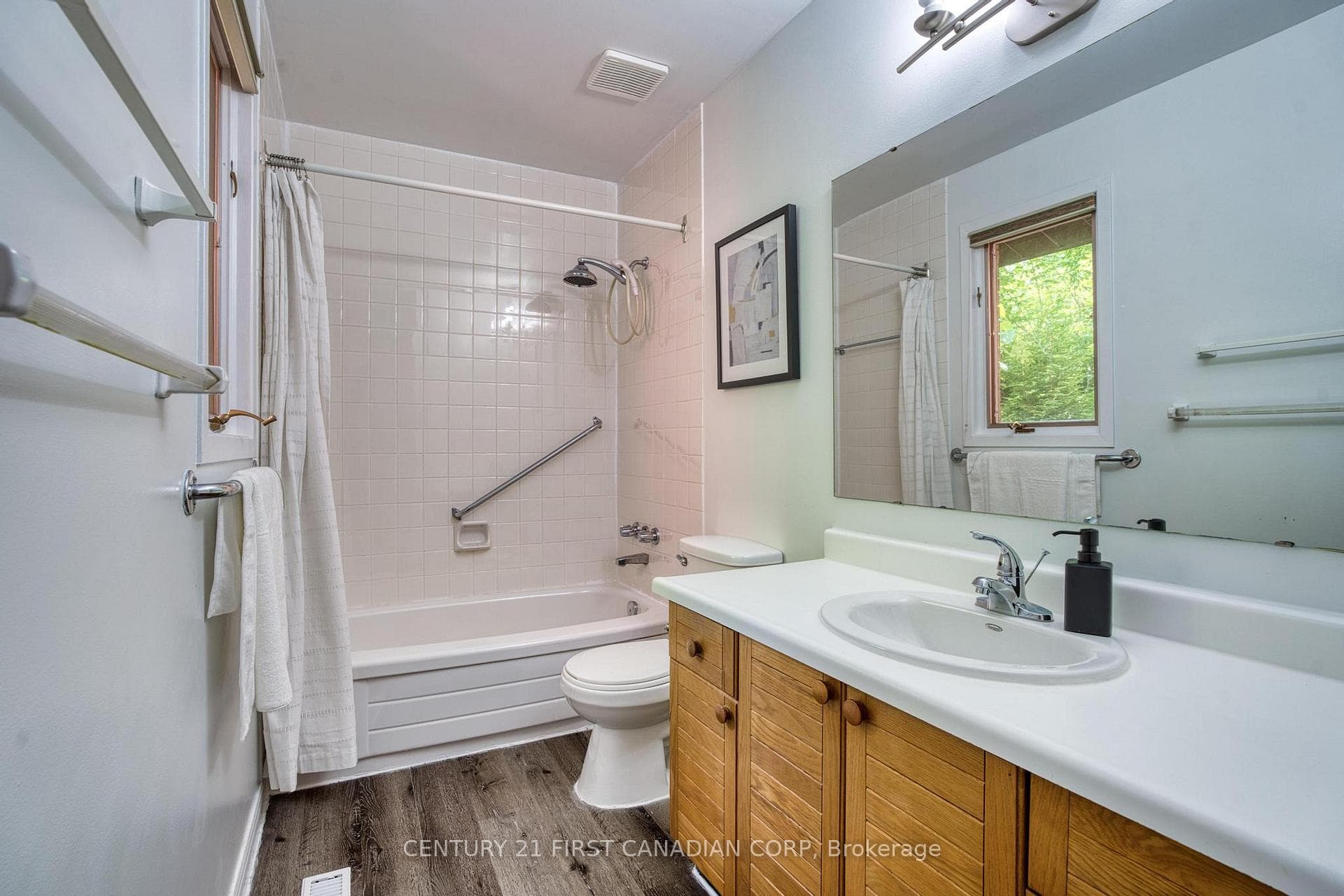 285 Riverside Drive photo 15