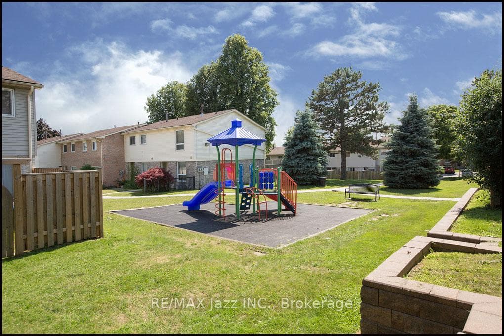 611 Galahad Drive Unit 90 photo 15