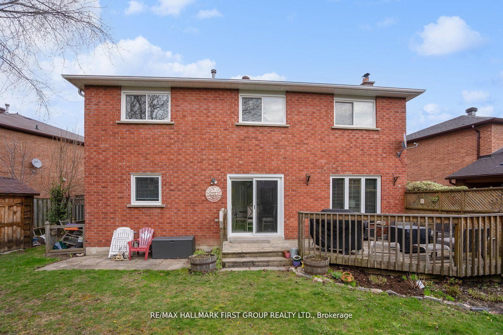 8 Bowes Garden Court photo 32
